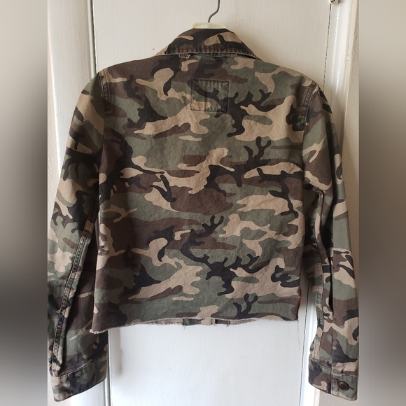 Abercrombie Camo Womens Jacket XS - Picture 2 of 3